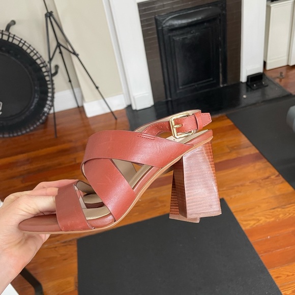 Cole haan cushioned heels sz 6.5 - Picture 6 of 12